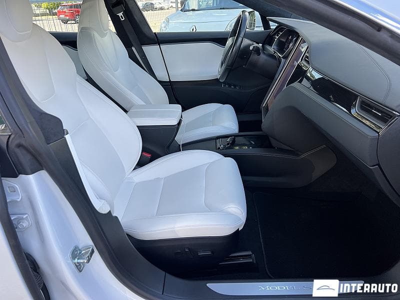 Tesla Model S 2020 — Миниатюра 16