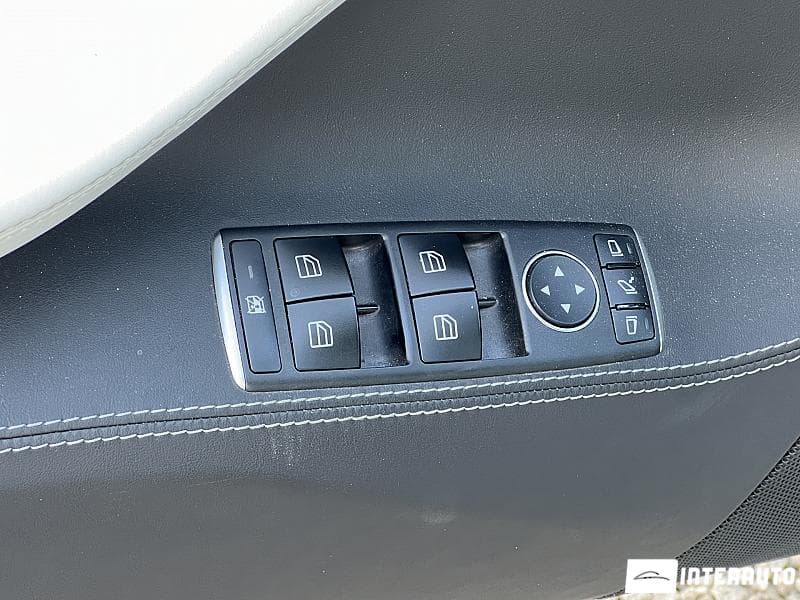 Tesla Model S 2020 — Миниатюра 6
