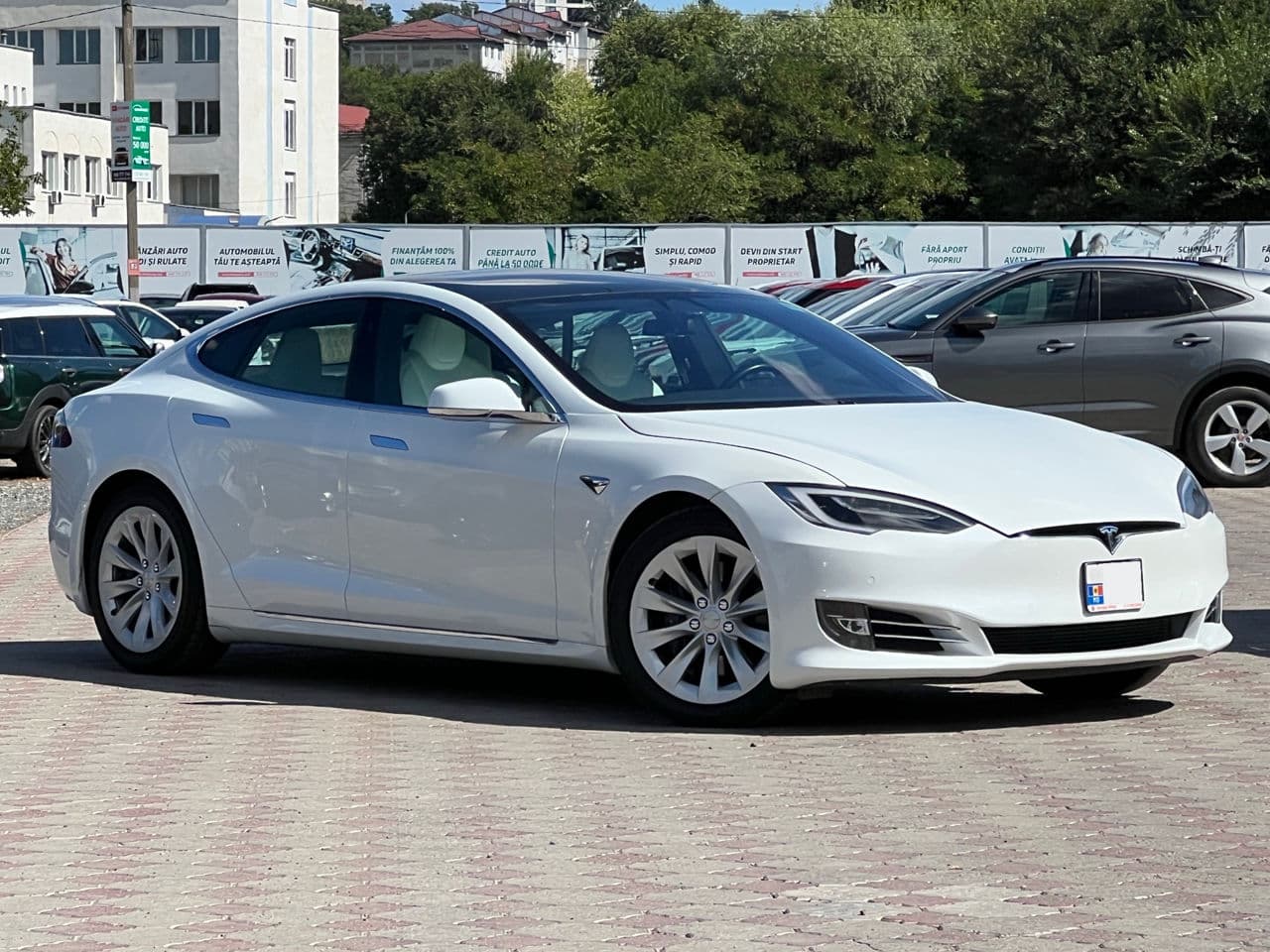 Tesla Model S 2020 — Миниатюра 4