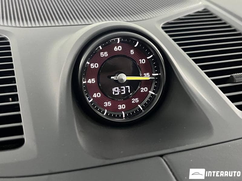 Porsche Cayenne Turbo GT Coupe 2025 — Миниатюра 7