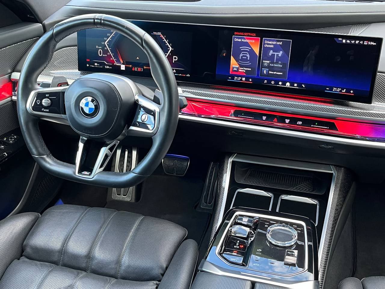 BMW 740 2023 — Миниатюра 8
