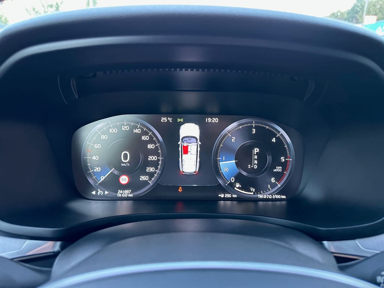 Volvo V 60 2019 — Миниатюра 10