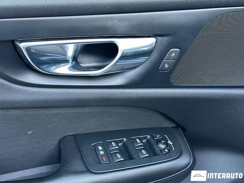 Volvo V 60 2019 — Миниатюра 18
