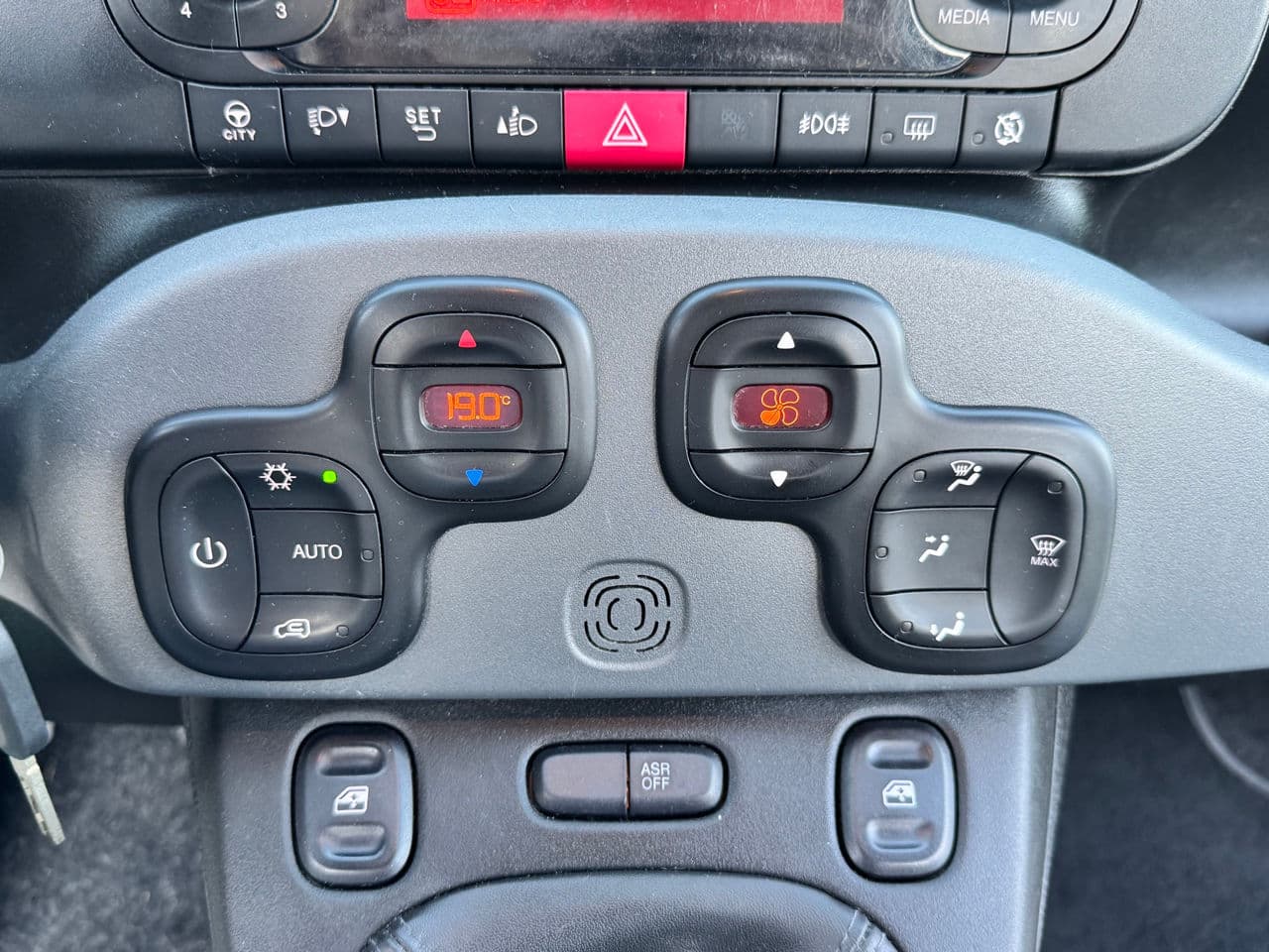 Fiat Panda 2019 — Миниатюра 10