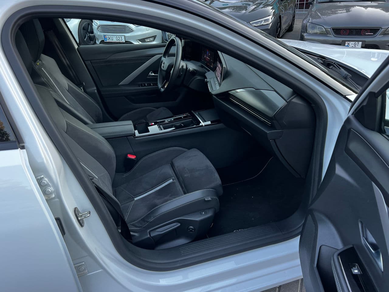 Opel Astra 2022 — Миниатюра 8