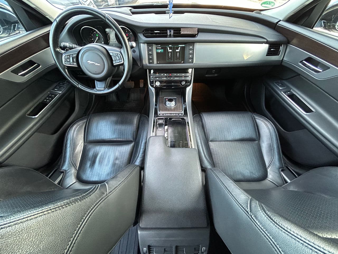 Jaguar XF 2015 — Миниатюра 10