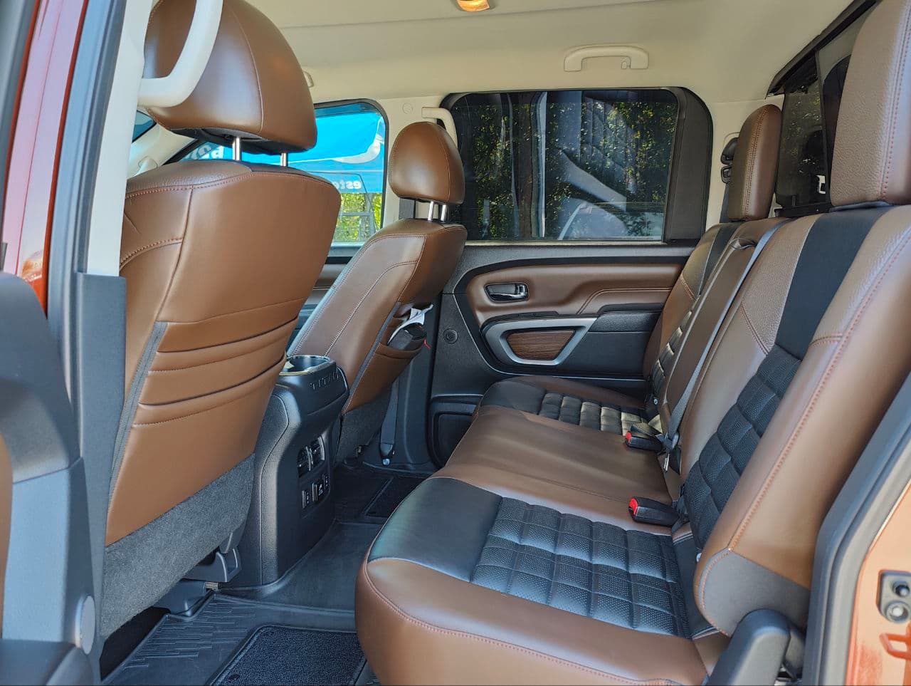 Nissan Titan 2018 — Миниатюра 10