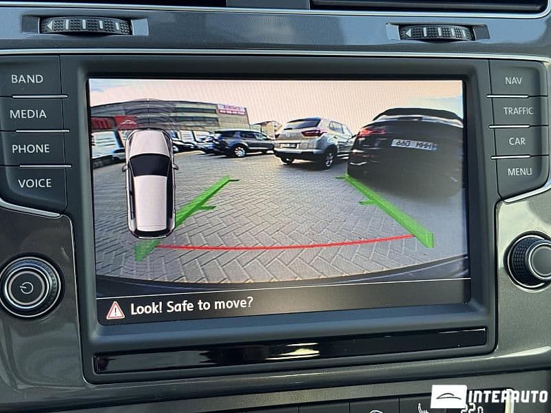 Volkswagen e-Golf 2016 — Миниатюра 10