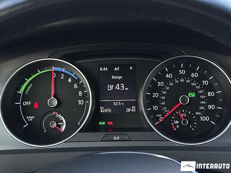 Volkswagen e-Golf 2016 — Миниатюра 8