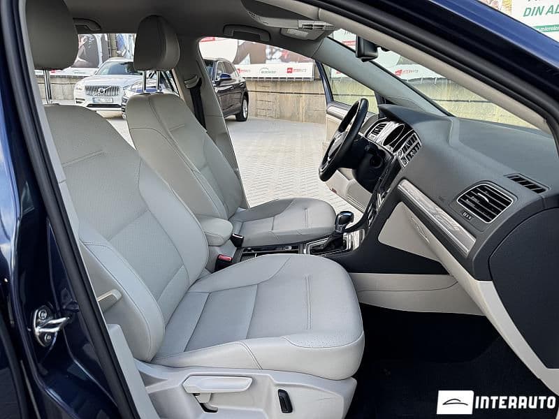 Volkswagen e-Golf 2016 — Миниатюра 15
