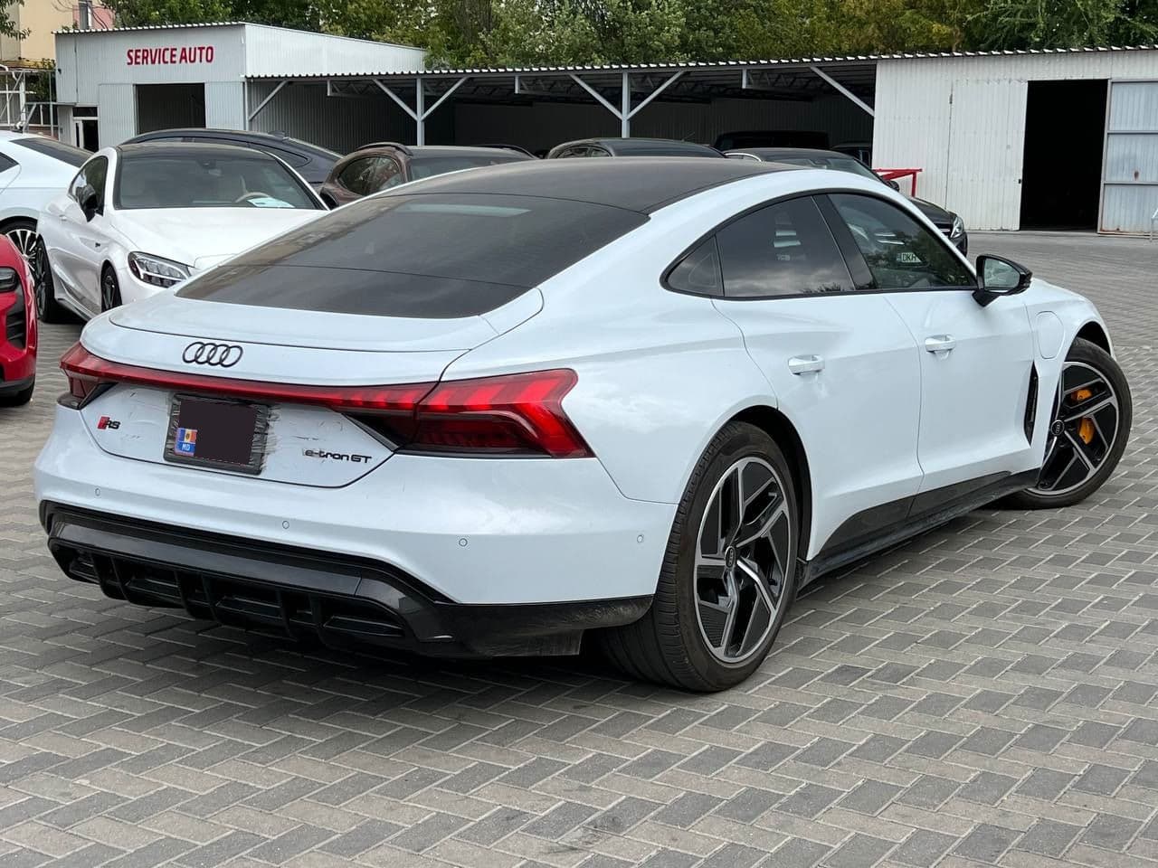 Audi RS E-tron GT 2023 — Миниатюра 2