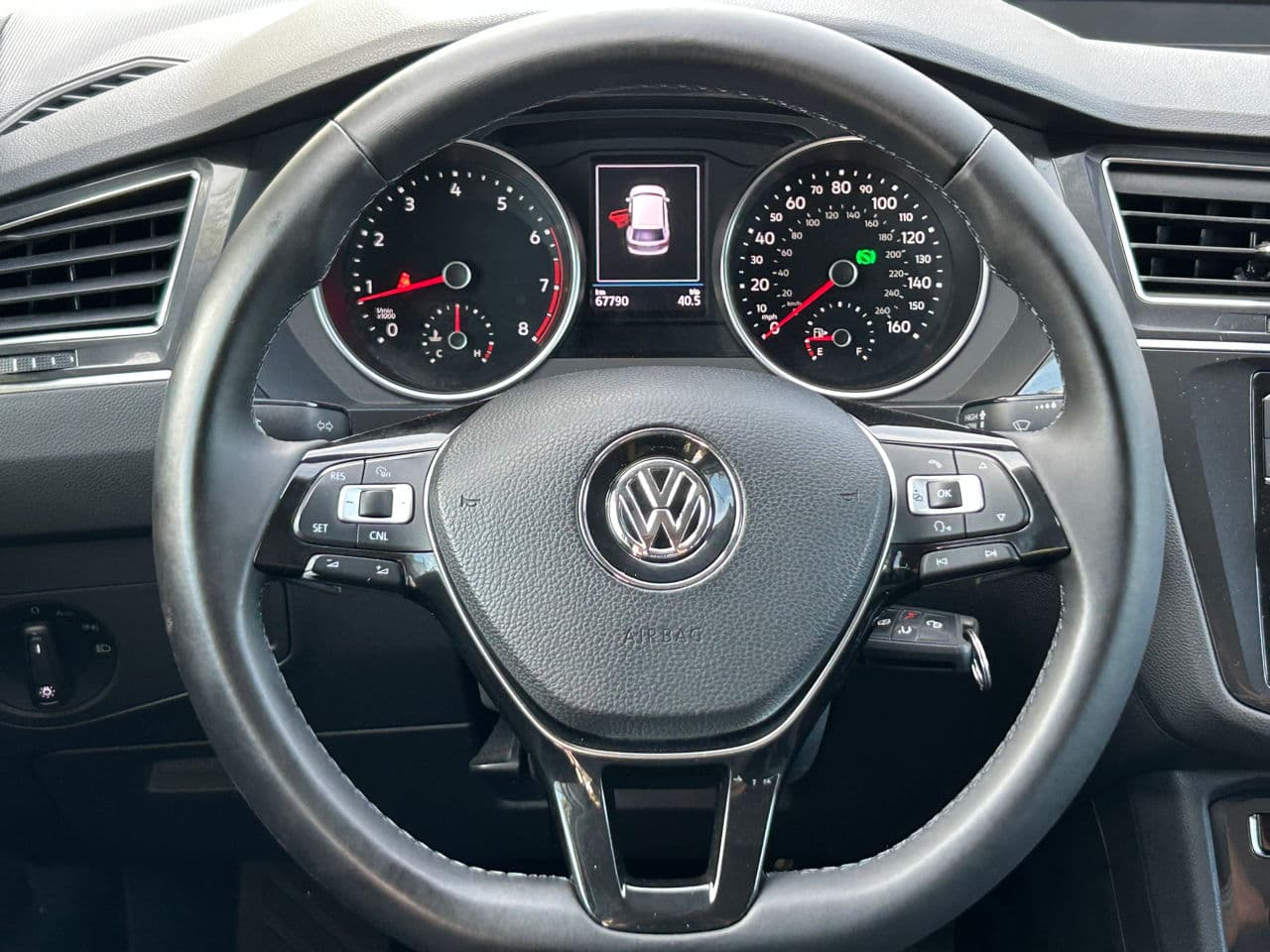 Volkswagen Tiguan 2017 — Миниатюра 9