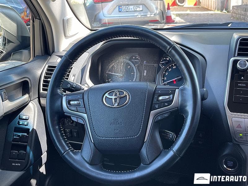 Toyota Land Cruiser Prado 2018 — Миниатюра 7
