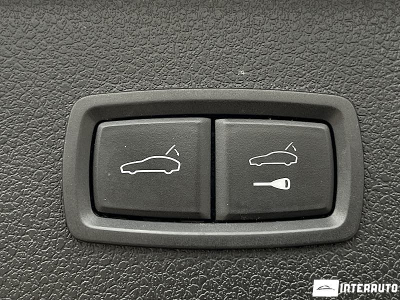 Porsche Macan 2022 — Миниатюра 24