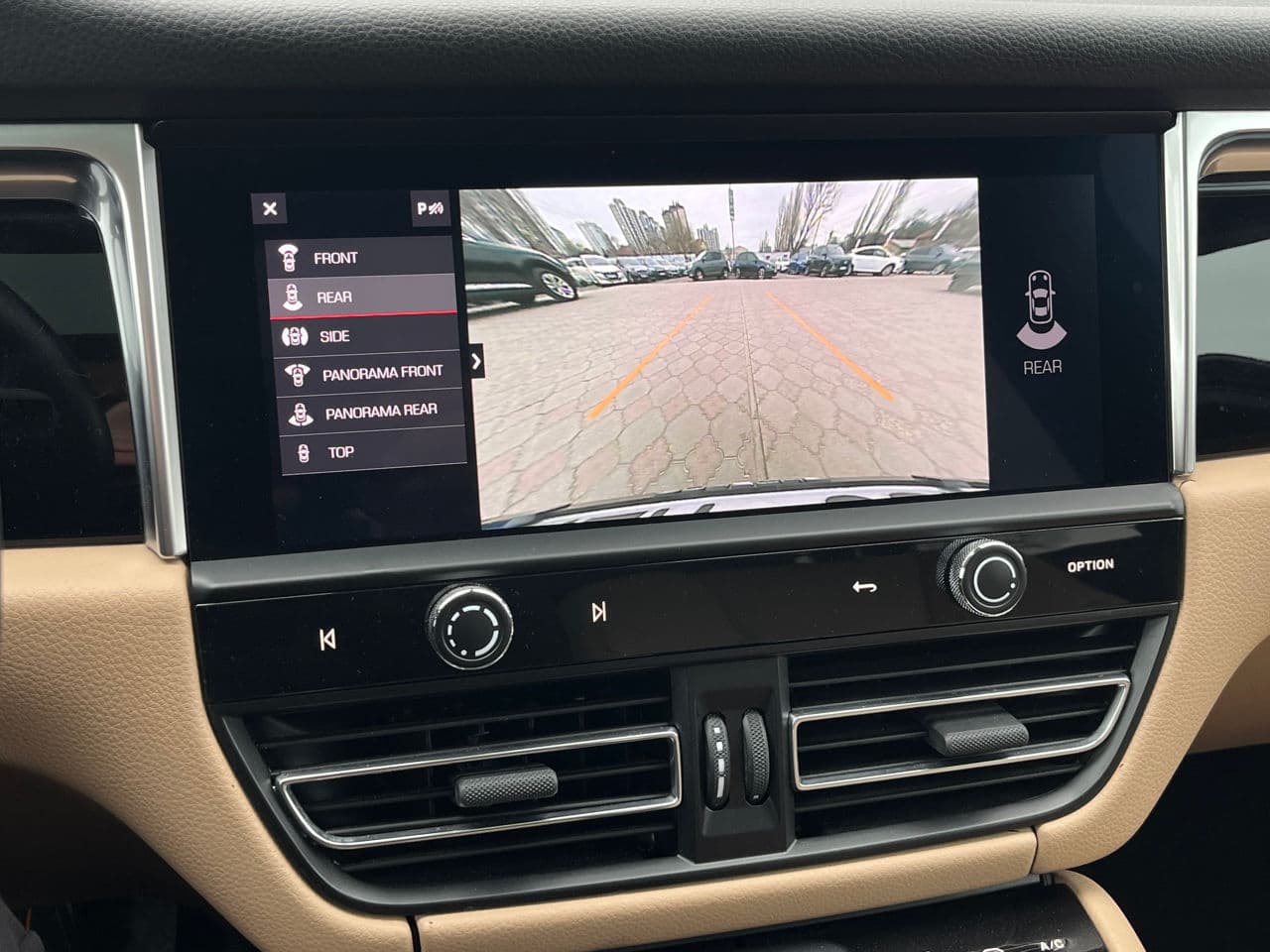 Porsche Macan 2022 — Миниатюра 17