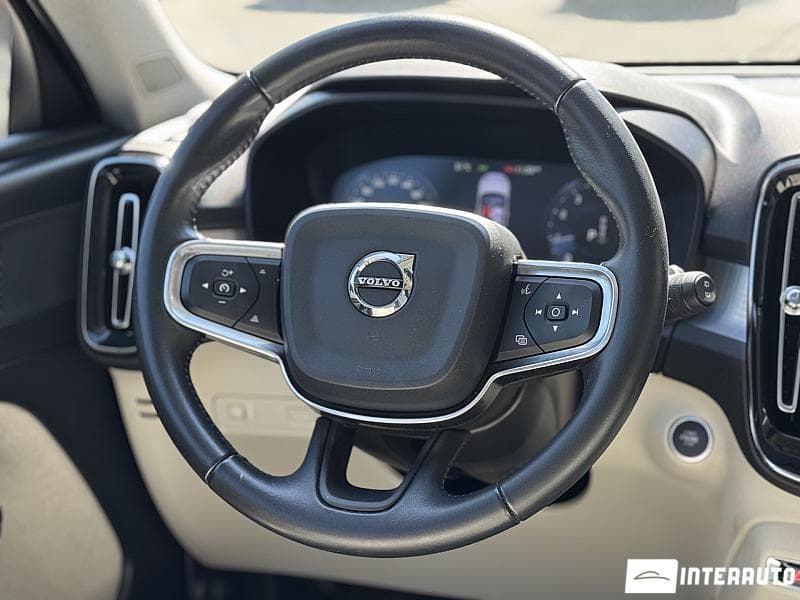 Volvo XC 40 2019 — Миниатюра 12