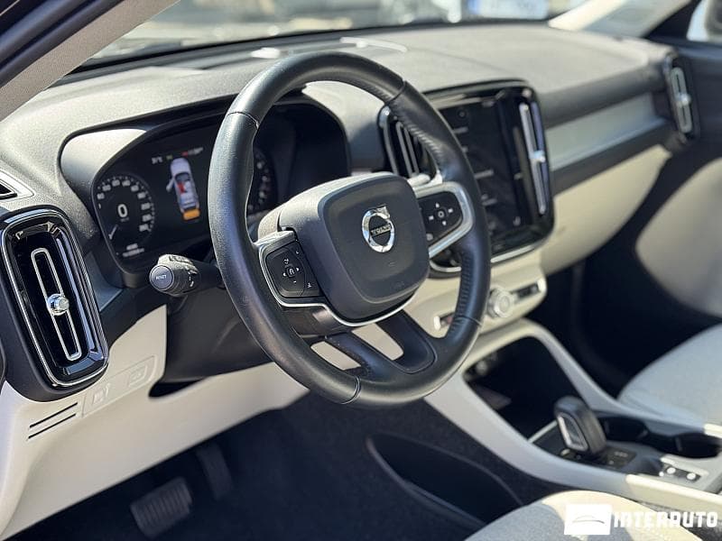 Volvo XC 40 2019 — Миниатюра 11