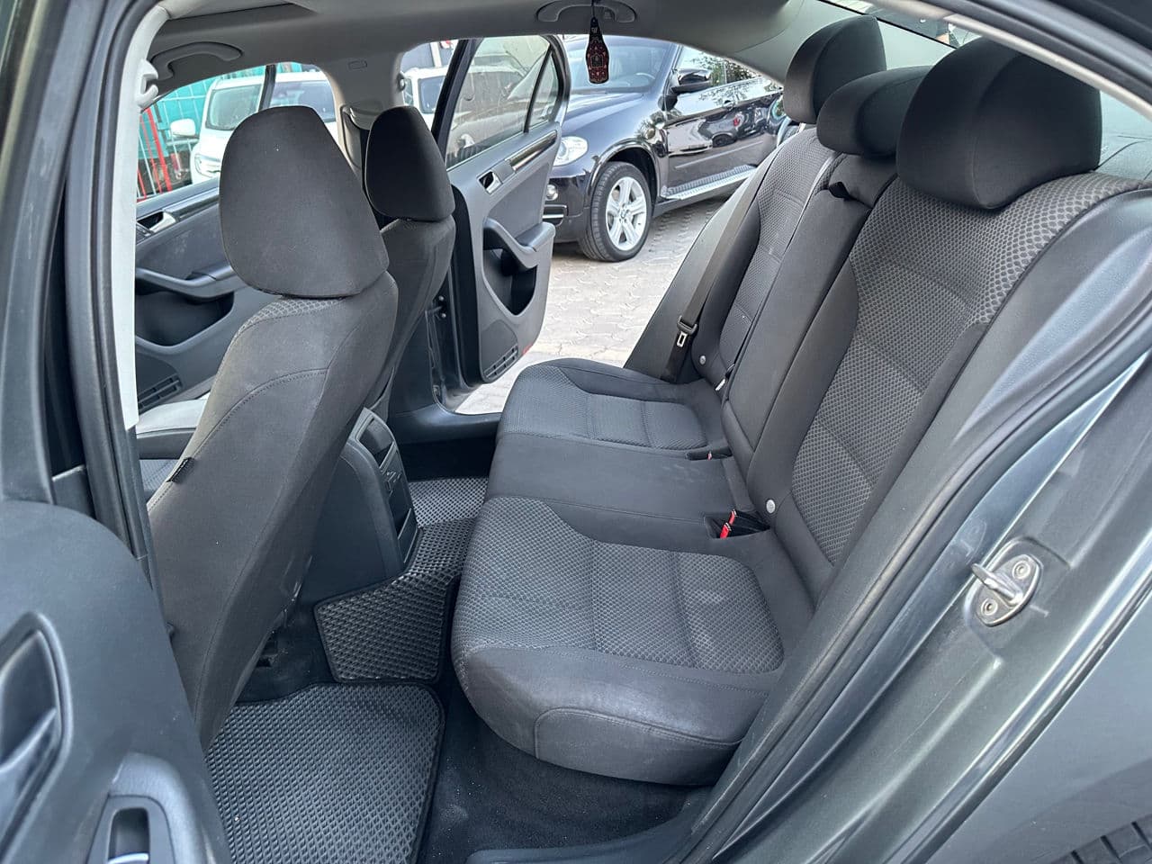 Volkswagen Jetta 2016 — Миниатюра 7