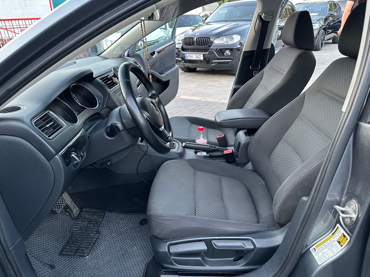 Volkswagen Jetta 2016 — Миниатюра 5