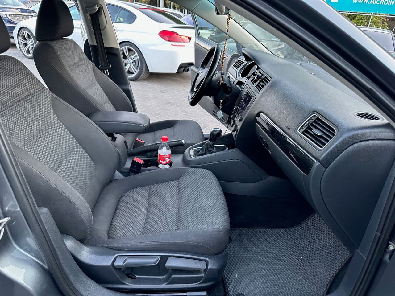 Volkswagen Jetta 2016 — Миниатюра 6