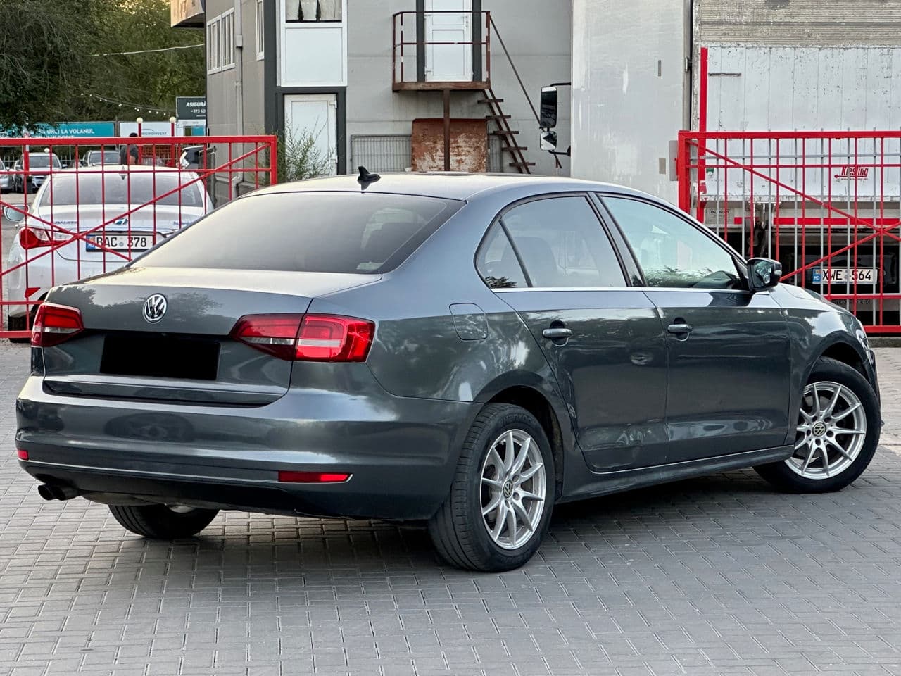 Volkswagen Jetta 2016 — Миниатюра 4