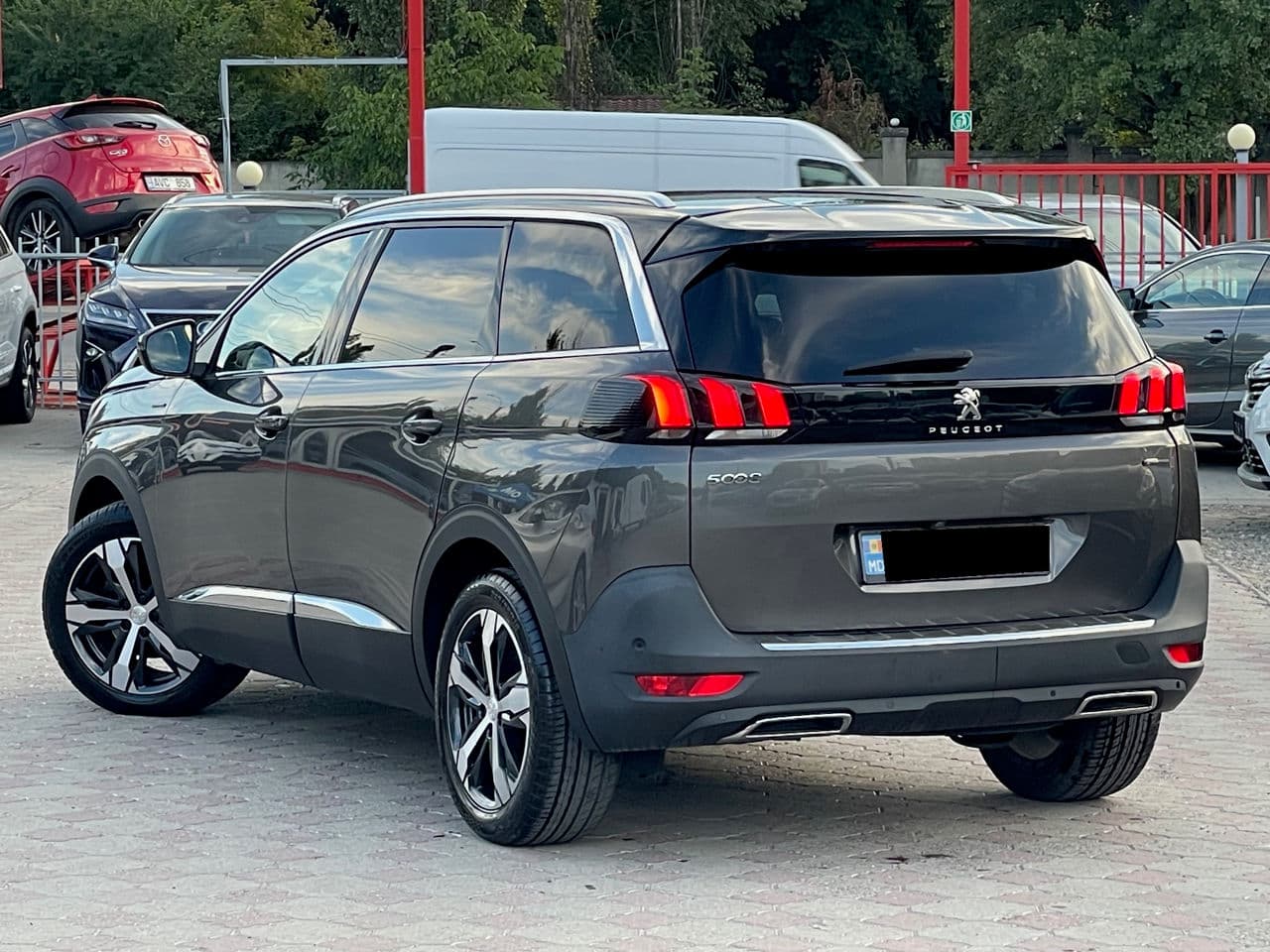 Peugeot 5008 2019 — Миниатюра 2