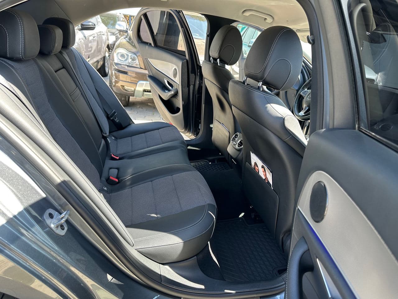 Mercedes E 200 2018 — Миниатюра 16