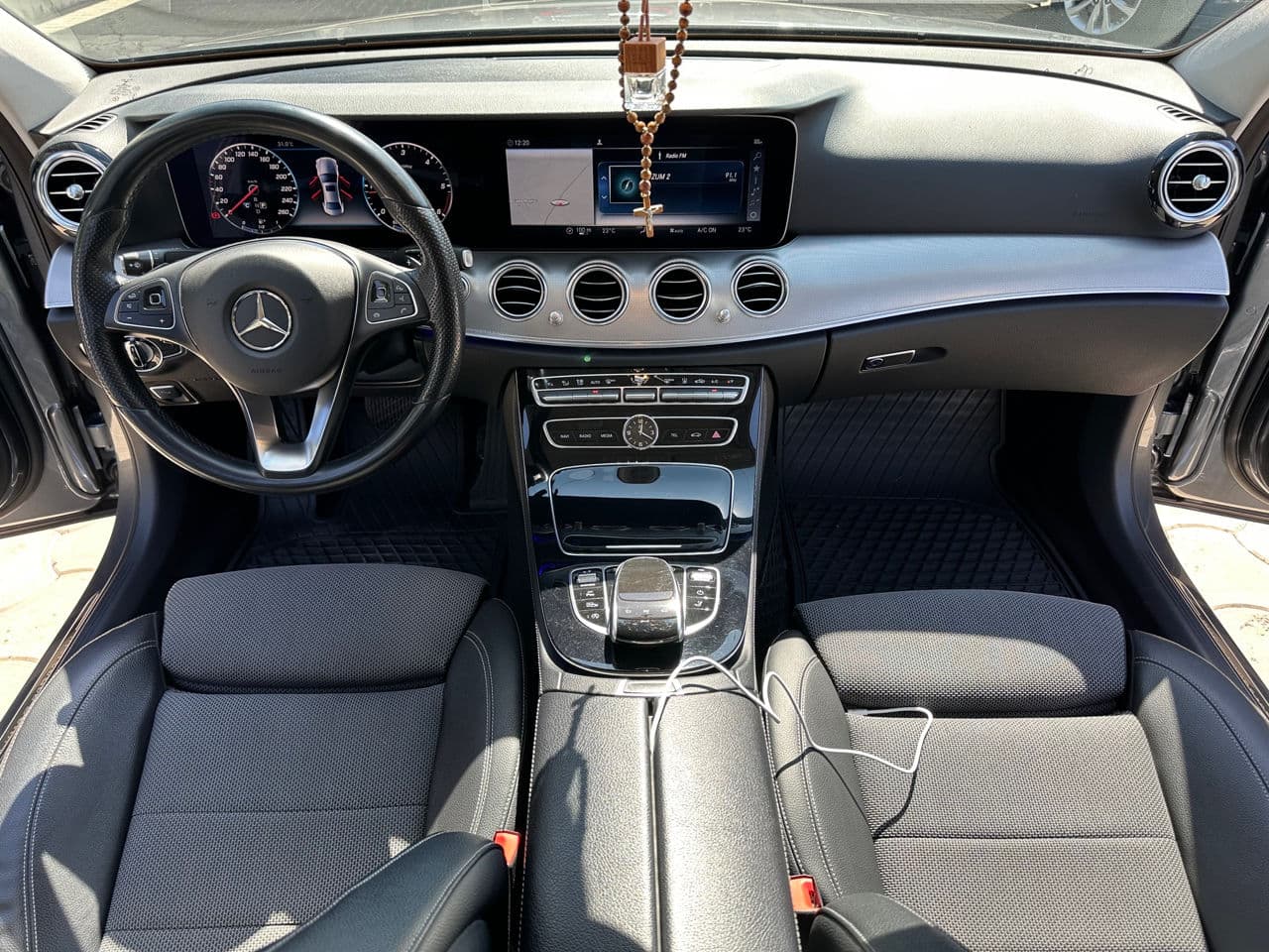 Mercedes E 200 2018 — Миниатюра 8