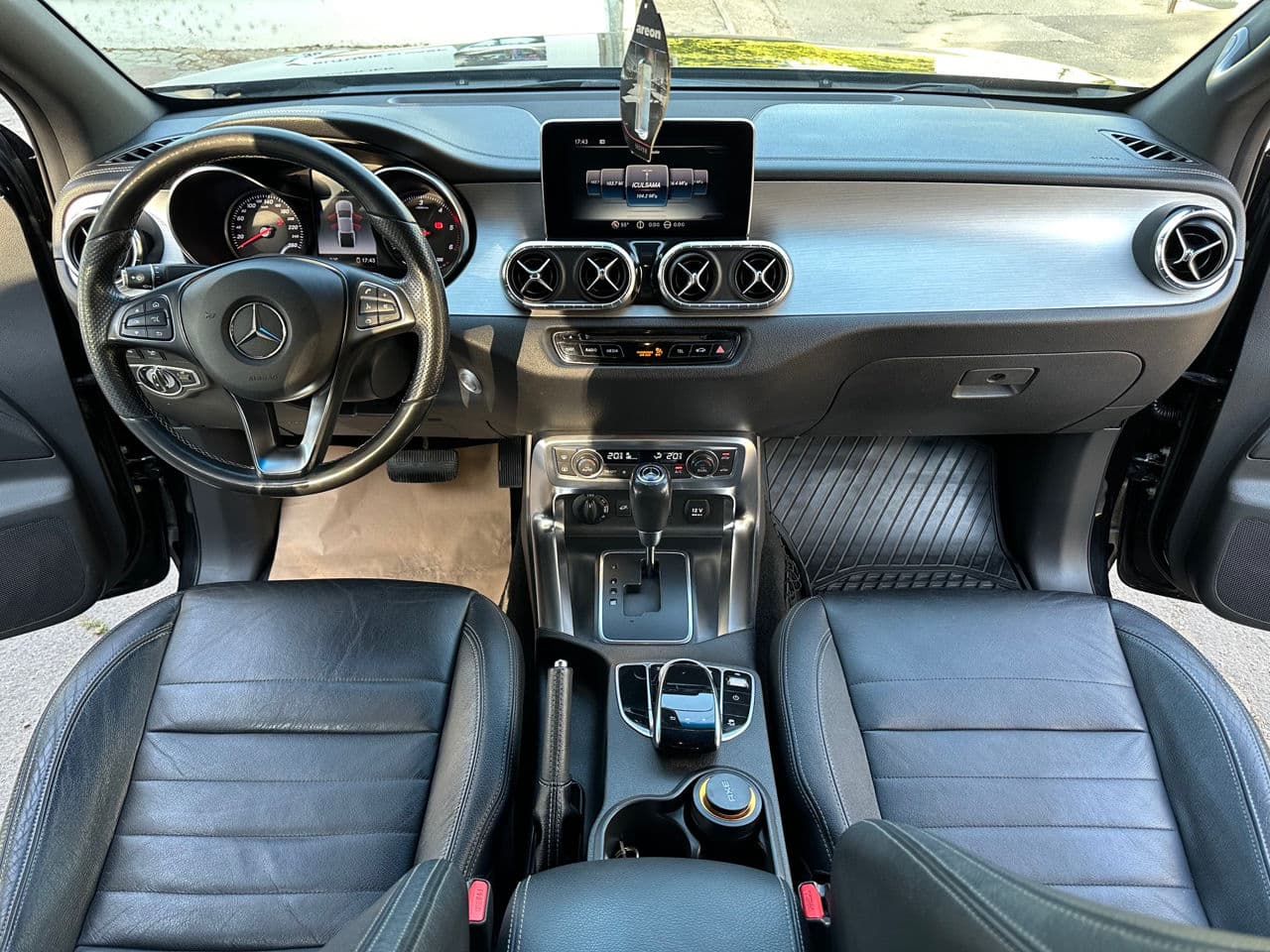 Mercedes X 250d 2017 — Миниатюра 7