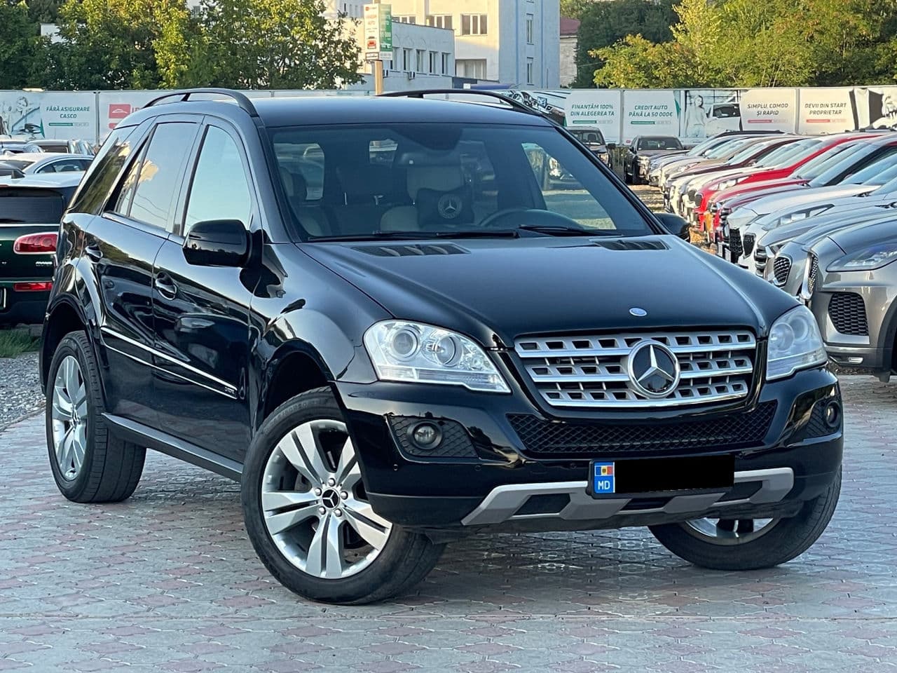 Mercedes ML 320 2009 — Миниатюра 3