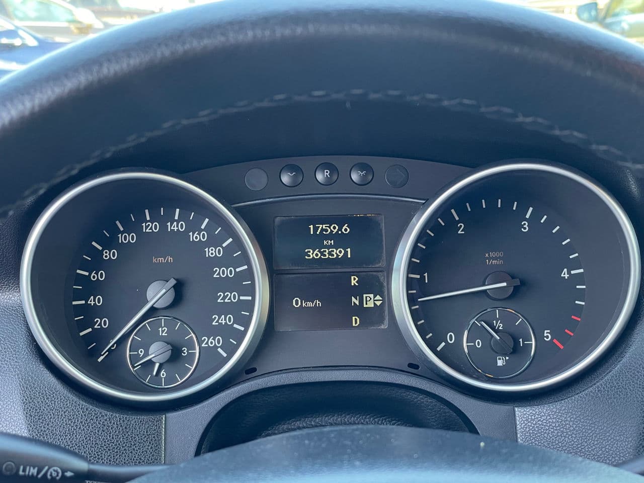 Mercedes ML 320 2009 — Миниатюра 12
