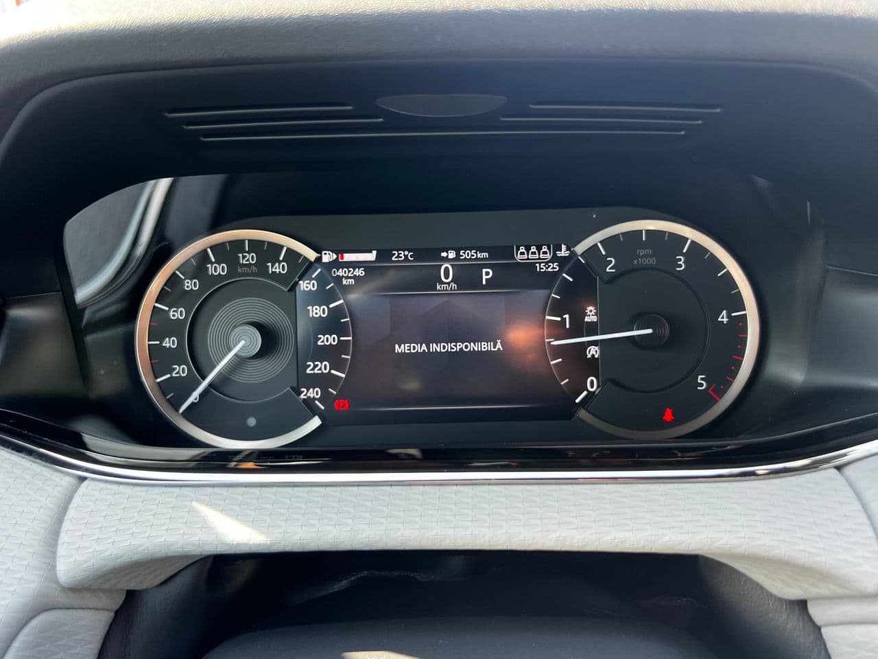 Land Rover Range Rover Evoque 2022 — Миниатюра 13
