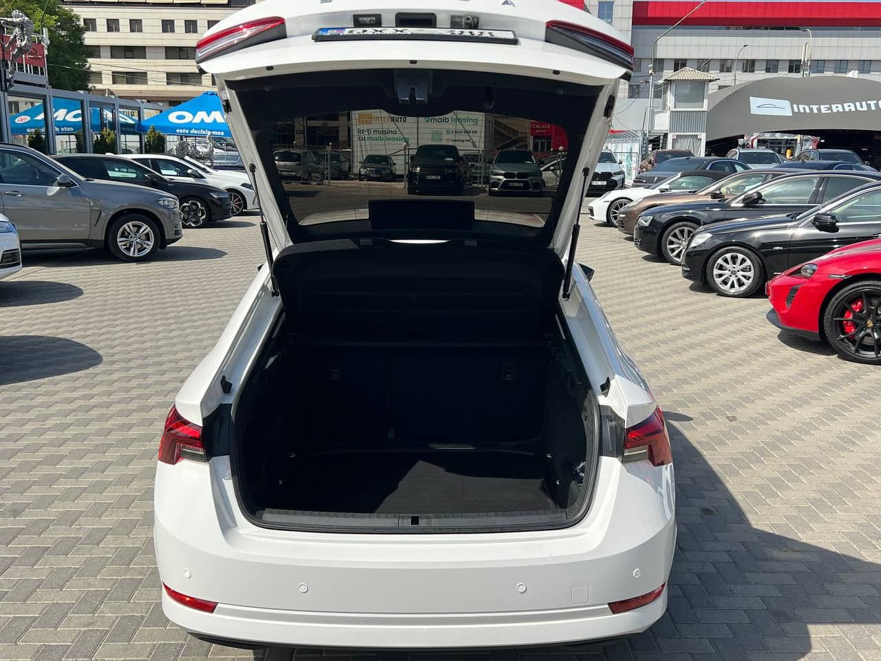 Skoda Octavia 2023 — Миниатюра 16