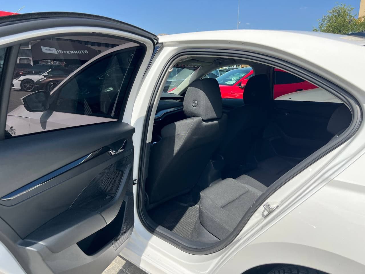 Skoda Octavia 2023 — Миниатюра 14