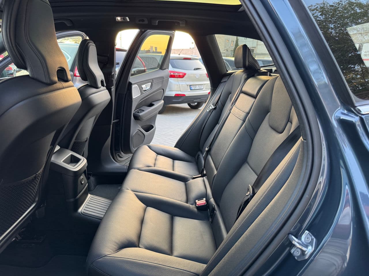 Volvo XC 60 2019 — Миниатюра 15