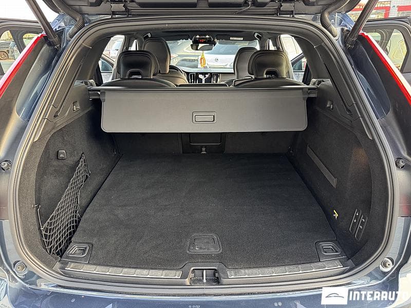 Volvo XC 60 2019 — Миниатюра 25