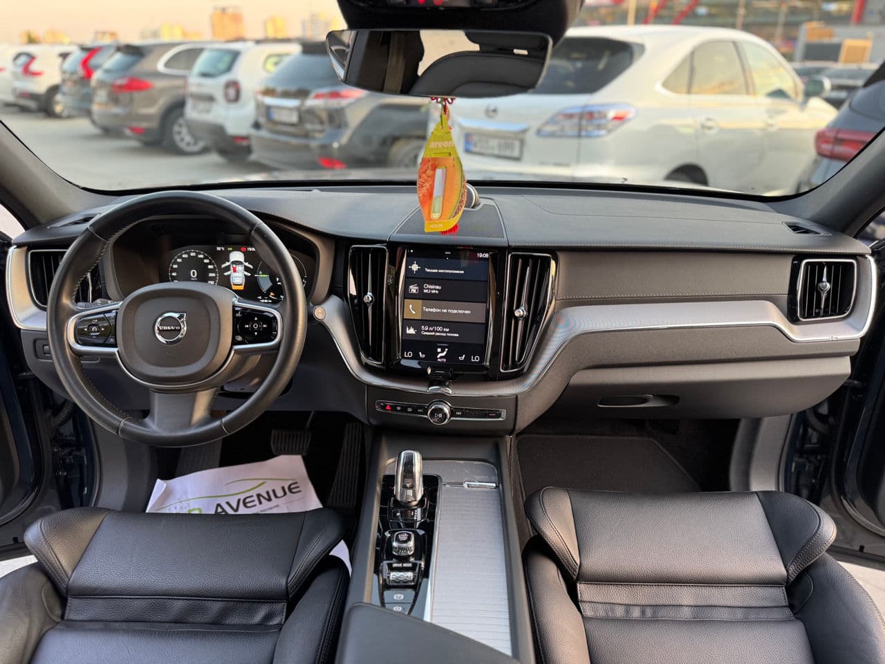 Volvo XC 60 2019 — Миниатюра 6