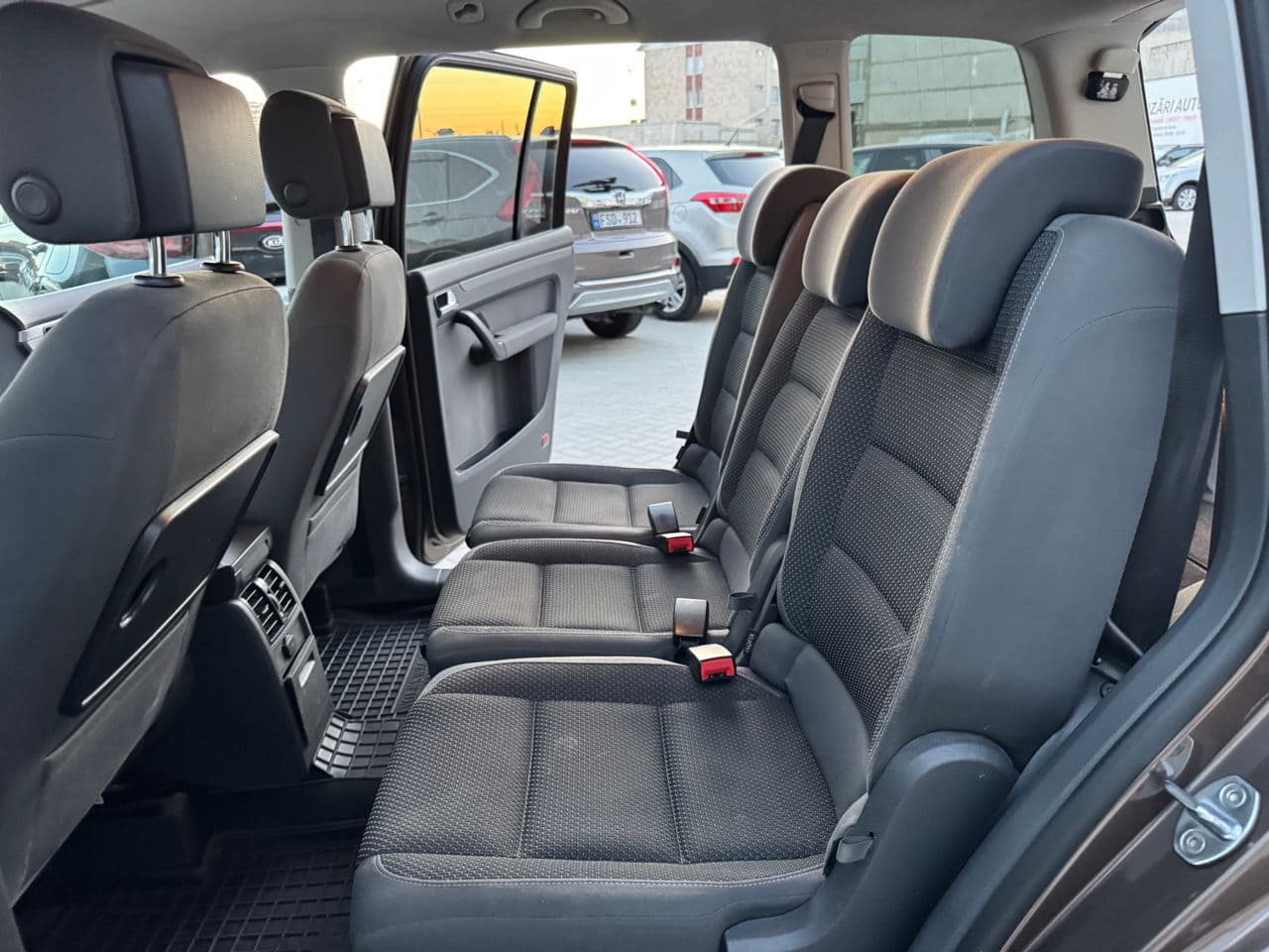 Volkswagen Touran 2012 — Миниатюра 13