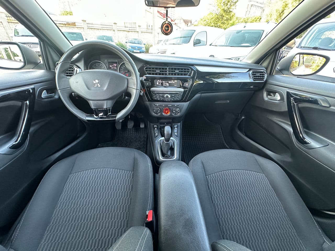 Peugeot 301 2022 — Миниатюра 6
