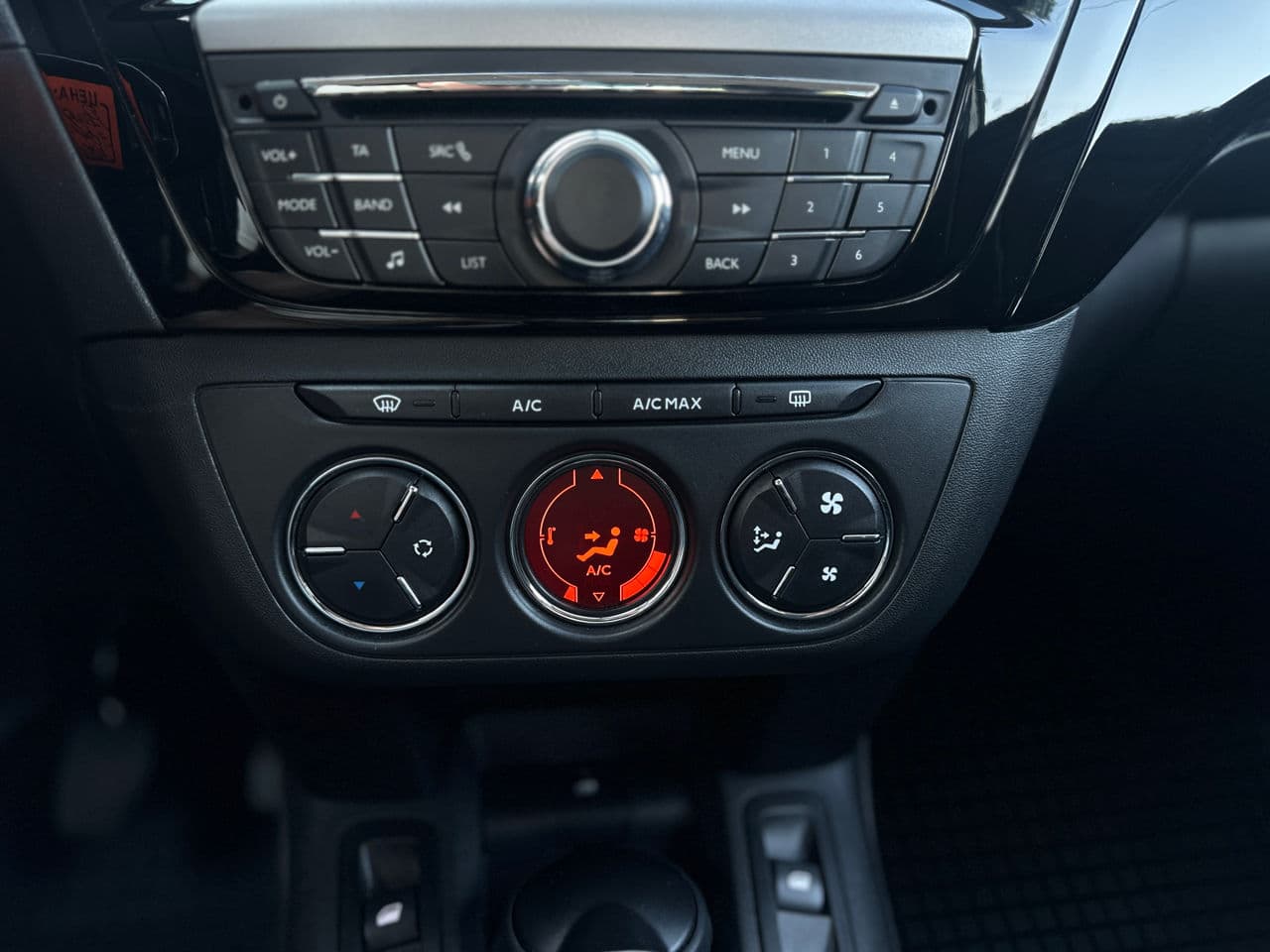 Peugeot 301 2022 — Миниатюра 10