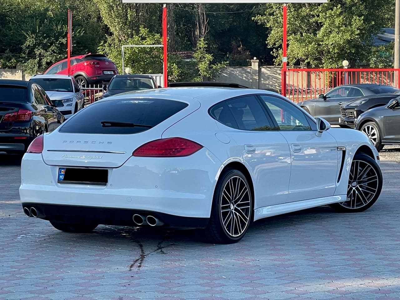 Porsche Panamera S 2012 — Миниатюра 3