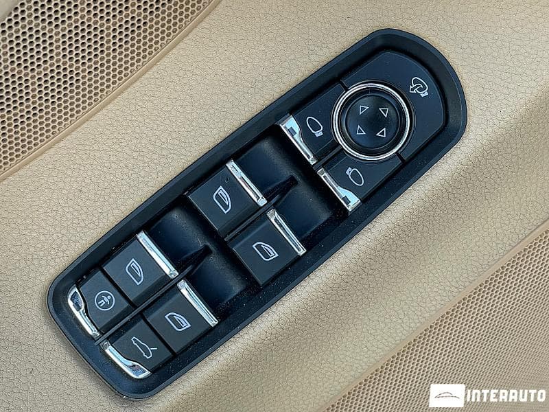 Porsche Panamera S 2012 — Миниатюра 6