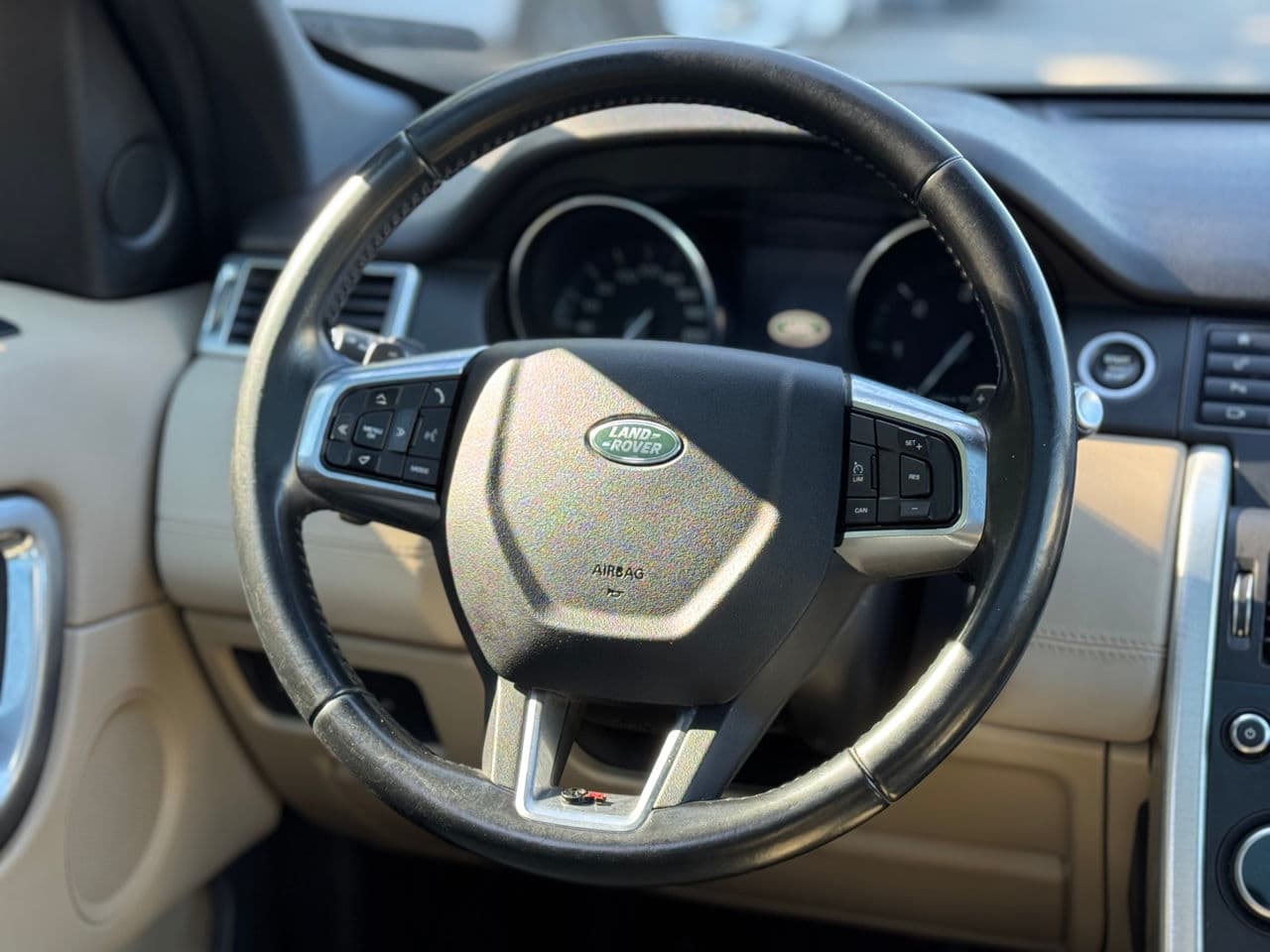 Land Rover Discovery Sport 2015 — Миниатюра 10