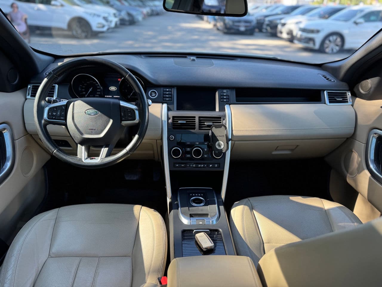 Land Rover Discovery Sport 2015 — Миниатюра 15