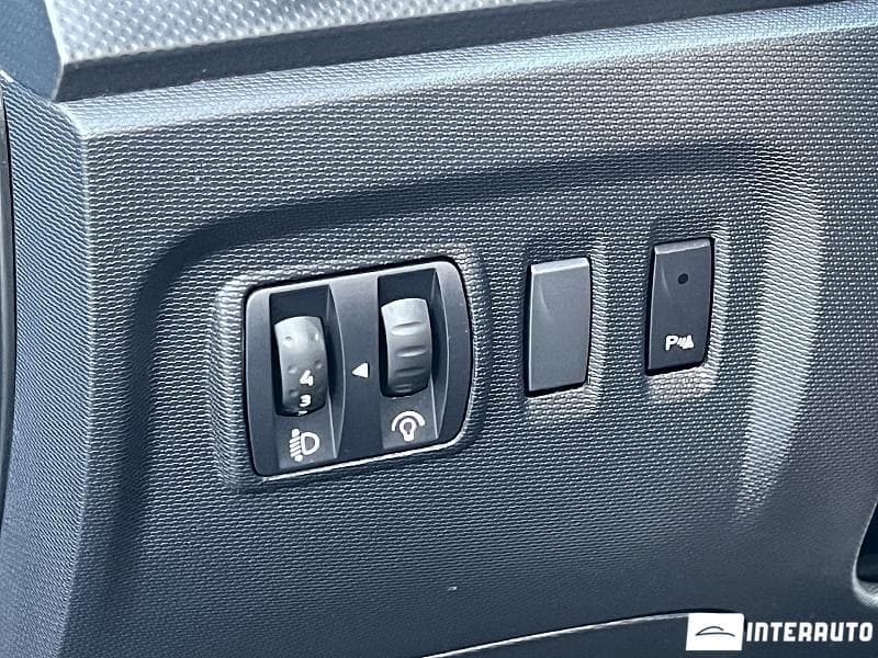 Renault Captur 2015 — Миниатюра 17