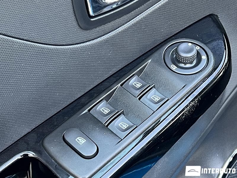 Renault Captur 2015 — Миниатюра 16