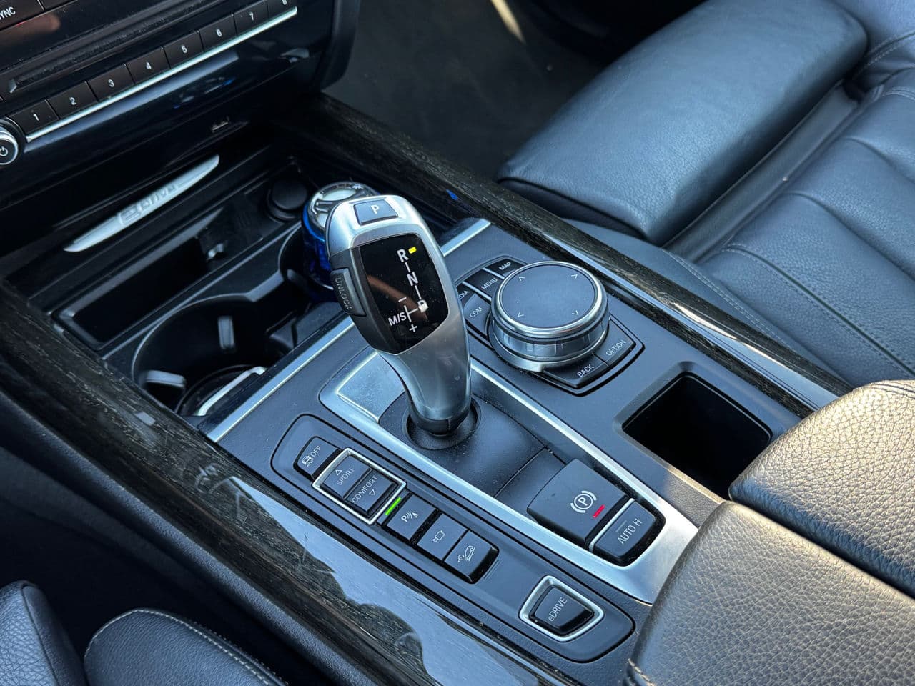2018 BMW X5 4.0e — Miniatură 17
