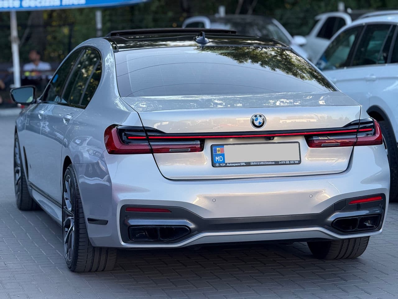 BMW 740e 2017 — Миниатюра 4