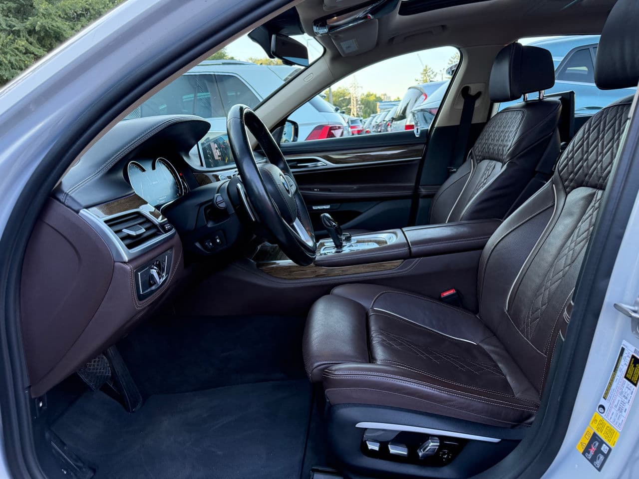 BMW 740e 2017 — Миниатюра 7