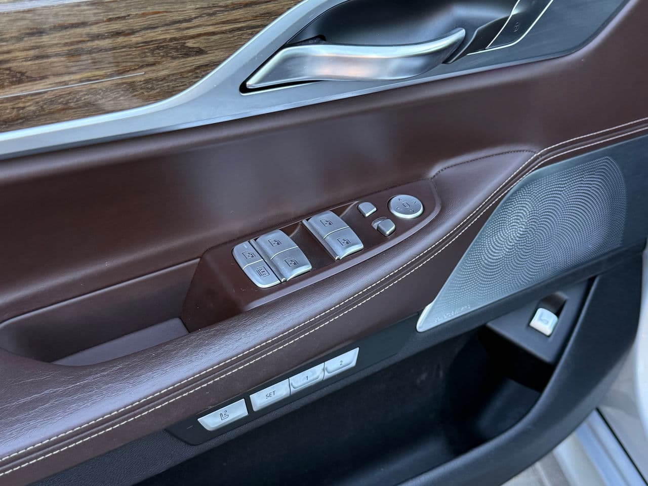 BMW 740e 2017 — Миниатюра 8